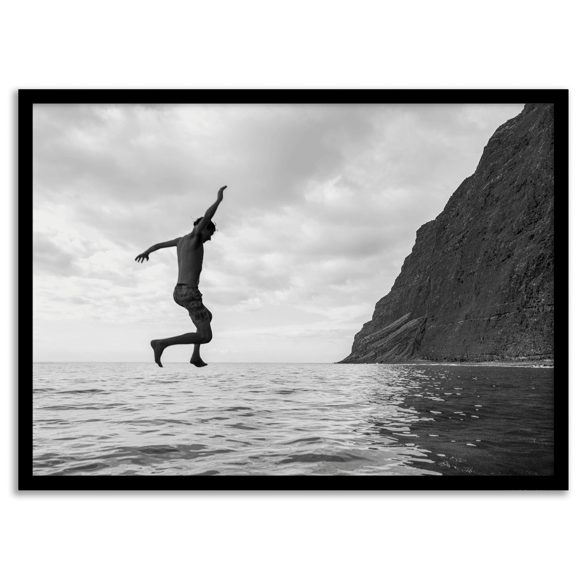 Pacific-Dive-Ocean-Lifestyle-Black-and-White-Photography-Print-11